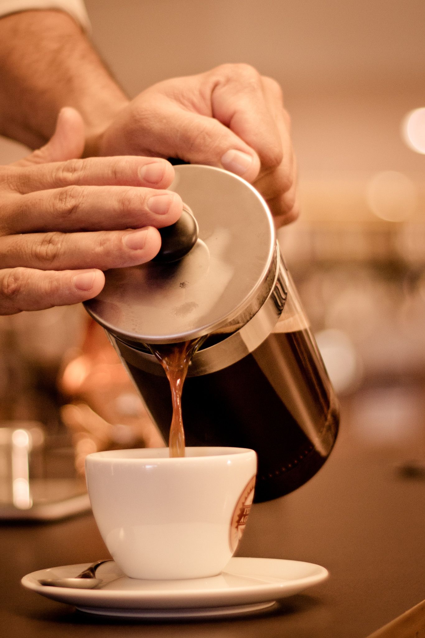 Read more about the article Como tomar um bom café em casa – Prensa Francesa